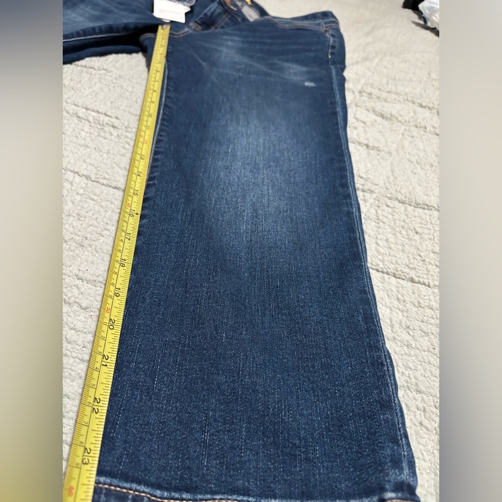 Tommy Bahama Dark Blue Denim Cropped Jeans - Picture 7 of 9